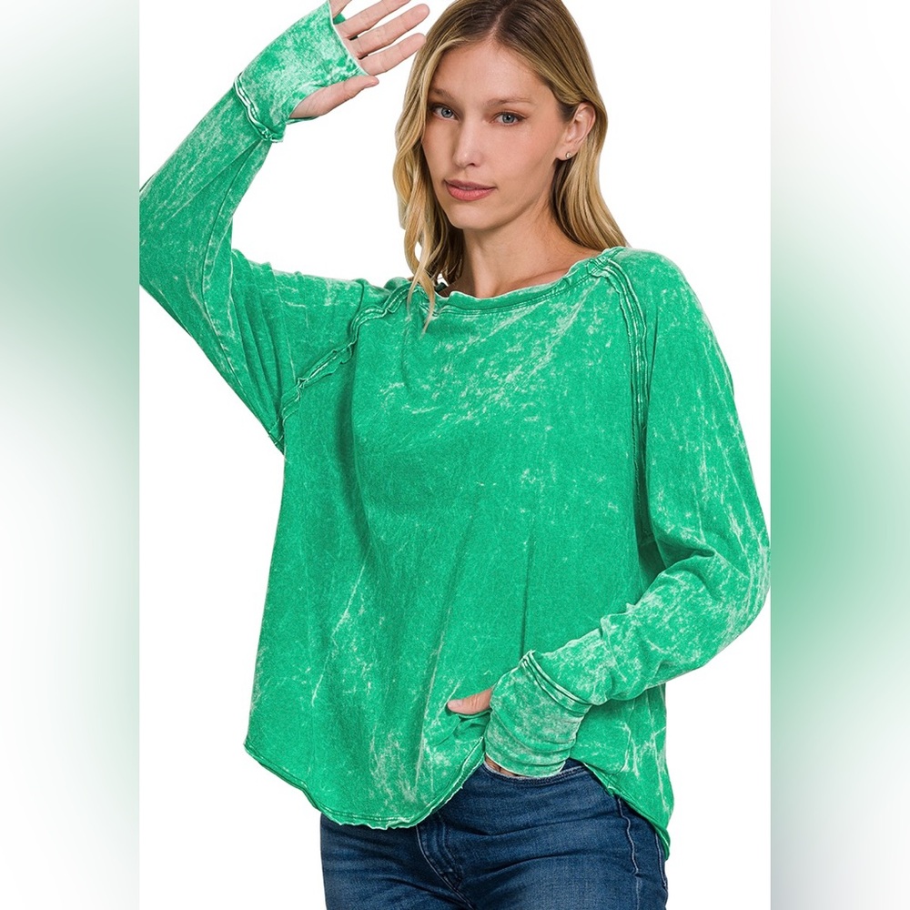 🎉 JUST ARRIVED 🎉 Acid Wash Top with Thumb Holes in Green